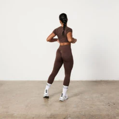 Vanquish Elevate Seamless Coffee Brown Cap Sleeve Cropped T Shirt -Vanquish Fitness Shop Untitled 1 0025 Elevate2 378 1