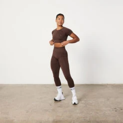 Vanquish Elevate Seamless Coffee Brown Cap Sleeve Cropped T Shirt -Vanquish Fitness Shop Untitled 1 0026 Elevate2 358