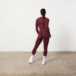 Vanquish Elevate Seamless Burgundy Long Sleeve Top -Vanquish Fitness Shop Untitled 1 0044 Elevate2 12