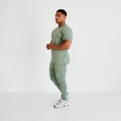 Vanquish Essential Green Slim Fit Short Sleeve T Shirt -Vanquish Fitness Shop vanquish essential green slim fit short sleeve t shirt 701931