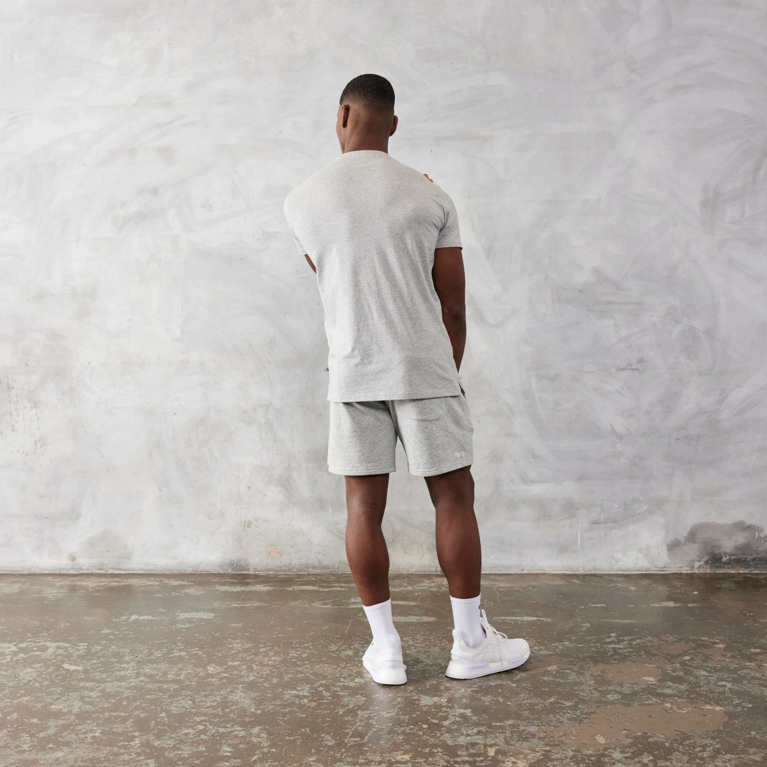 Vanquish Essential Grey Regular Fit Shorts 5 Vanquish Essential Grey Regular Fit Shorts - Image 5